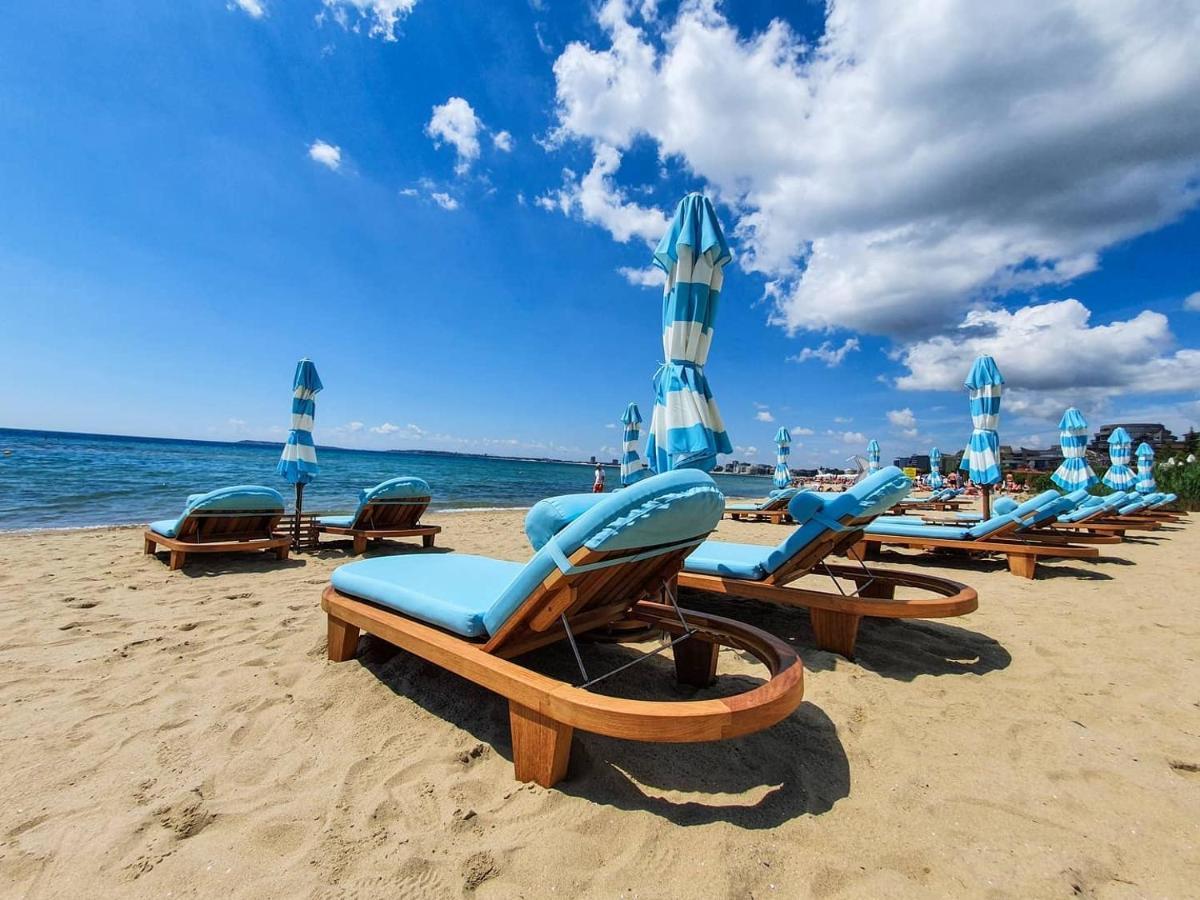Vip Club Dolphin Coast Aparthotel Sunny Beach Exterior photo