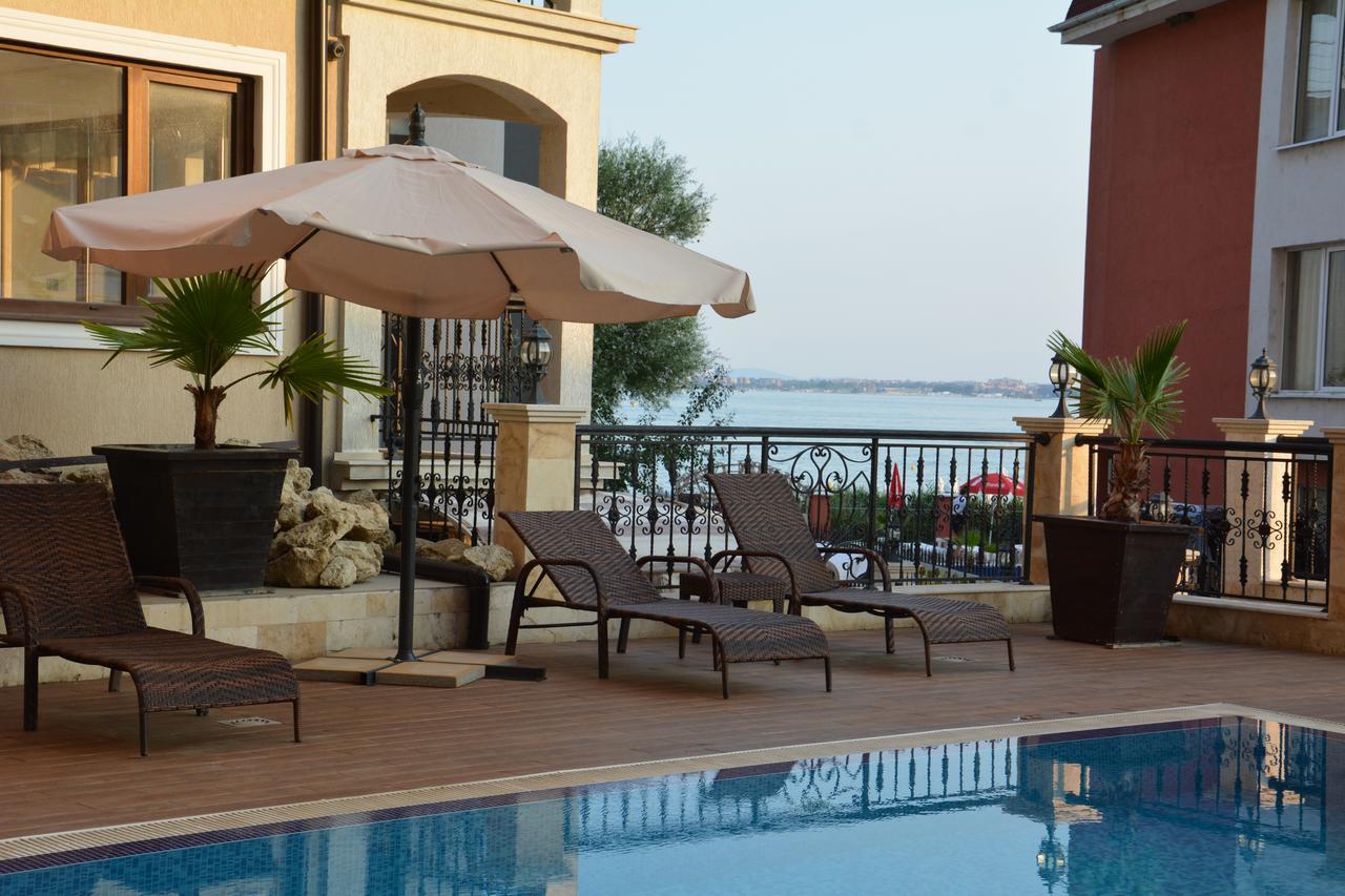 Vip Club Dolphin Coast Aparthotel Sunny Beach Exterior photo
