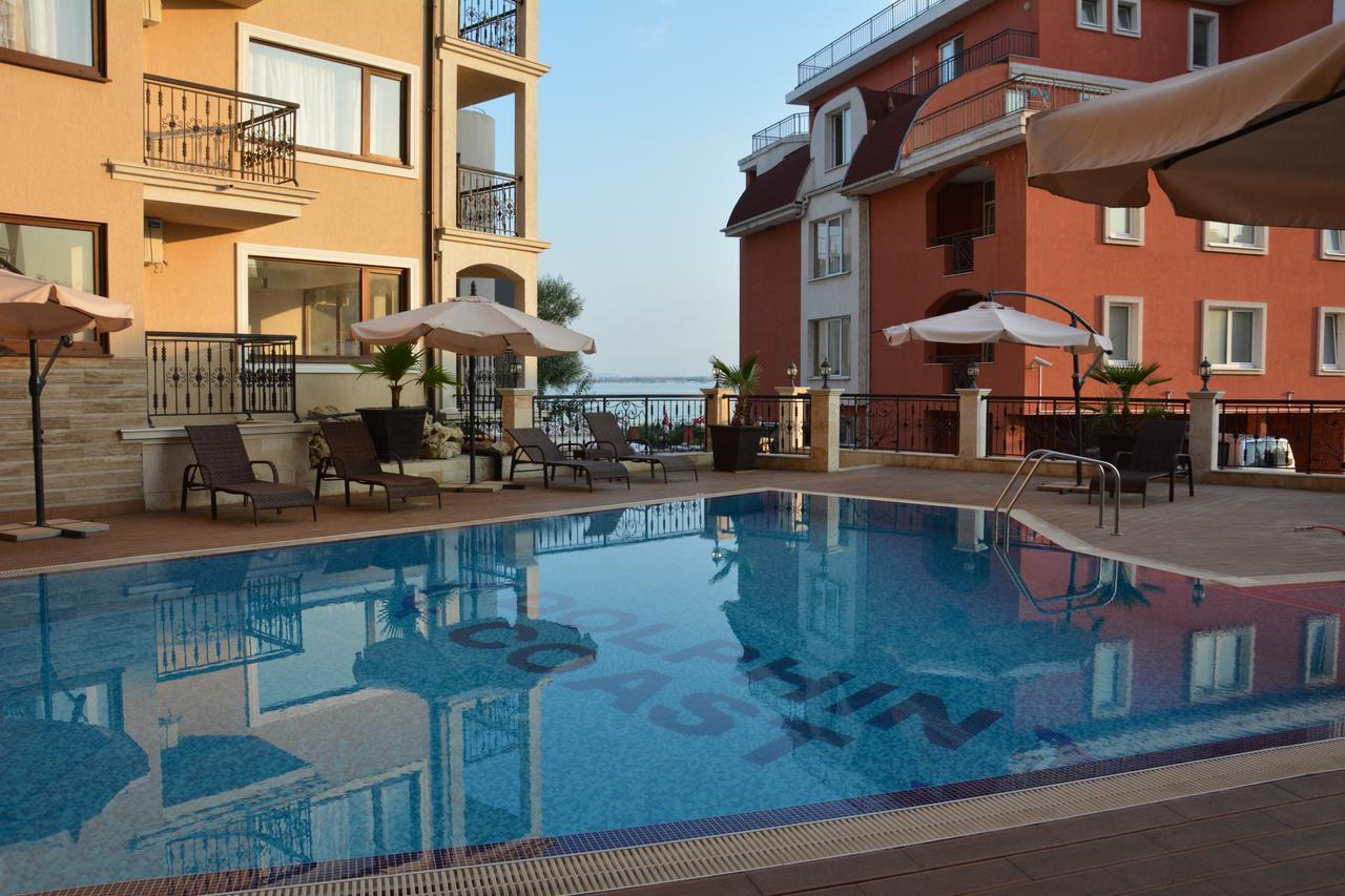 Vip Club Dolphin Coast Aparthotel Sunny Beach Exterior photo